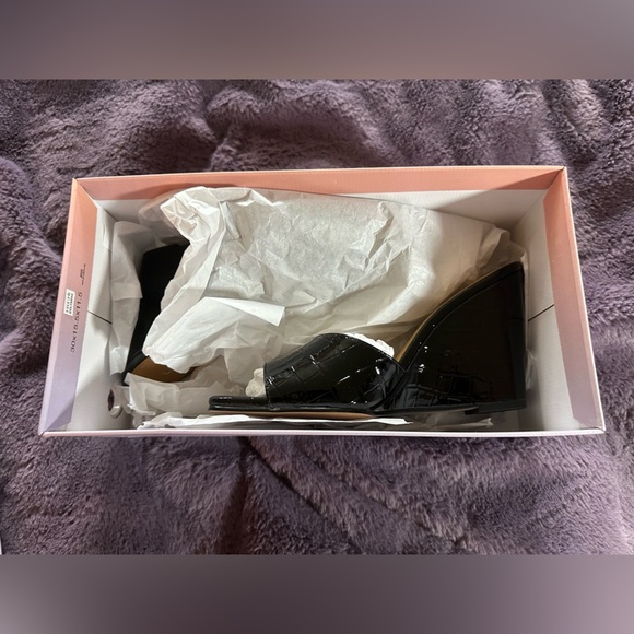 NIB Lisa Vicky Adore-V Black Wedge Sandals Size W8 - Picture 6 of 8